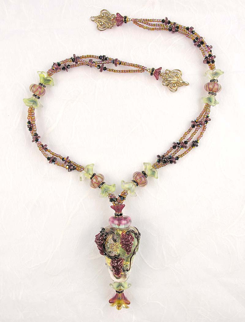 Grapes necklace